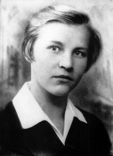 Александра Дубровина (1919-1943) — антифашистка-подпольщица
