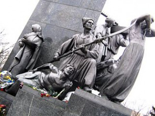 «Студенческие» памятники Харькова
