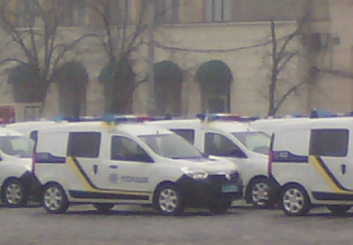 Аваков с Яценюком приехали пополнить ряды харьковской полиции (Дополнено)