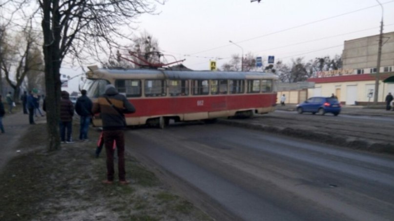 В Харькове трамвай покалечил пассажиров (ФОТО)
