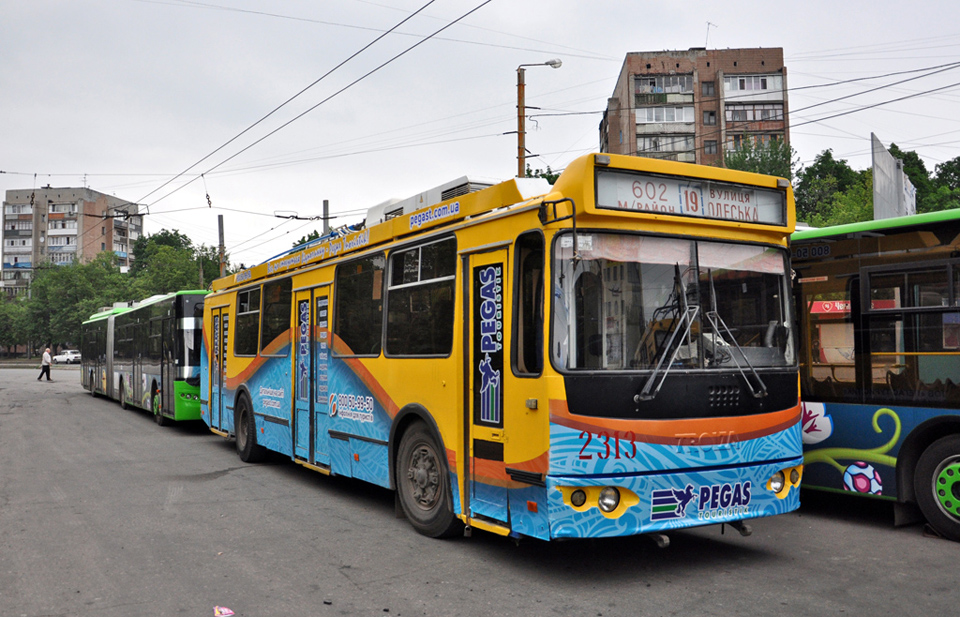 Харьковчане требуют больше транспорта для пенсионеров