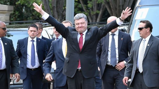 Нелепые прикиды украинских политиков (ФОТО)