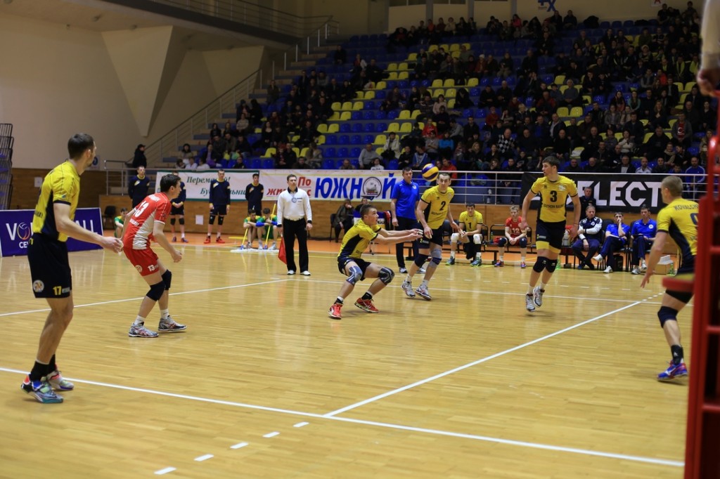 Харьковские волейболисты прорвались в плей-офф