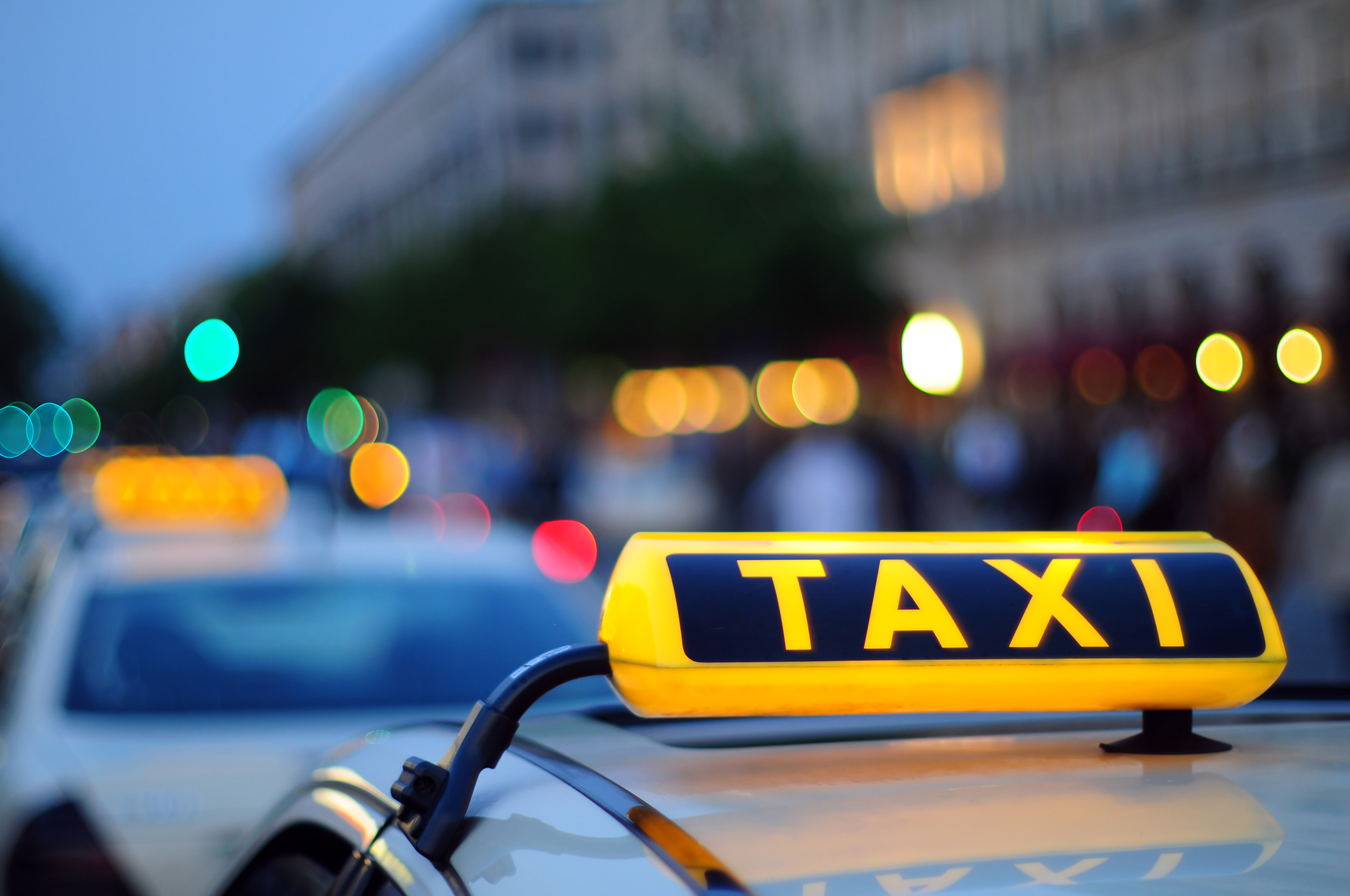 Таксисты угрожают харьковчанам (ФОТО)
