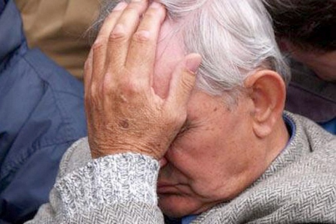 Над пенсионерами нависла беда