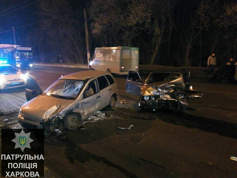 Серьезная авария в Харькове. Есть пострадавшие (ФОТО)