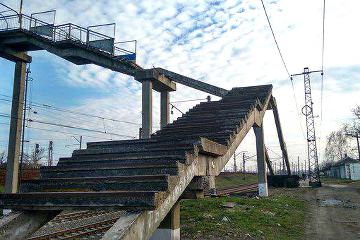 В Харькове перекрыли мост
