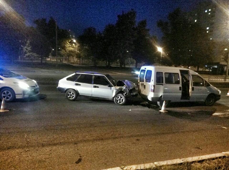 На трассе в Харькове у машины отказали тормоза. Есть пострадавшие