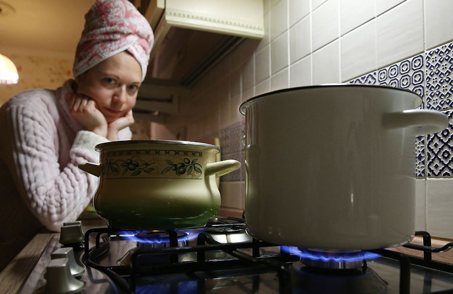 Жители Харькова требуют от Порошенко включить горячую воду