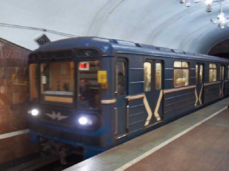 В харьковском метро остановилось движение