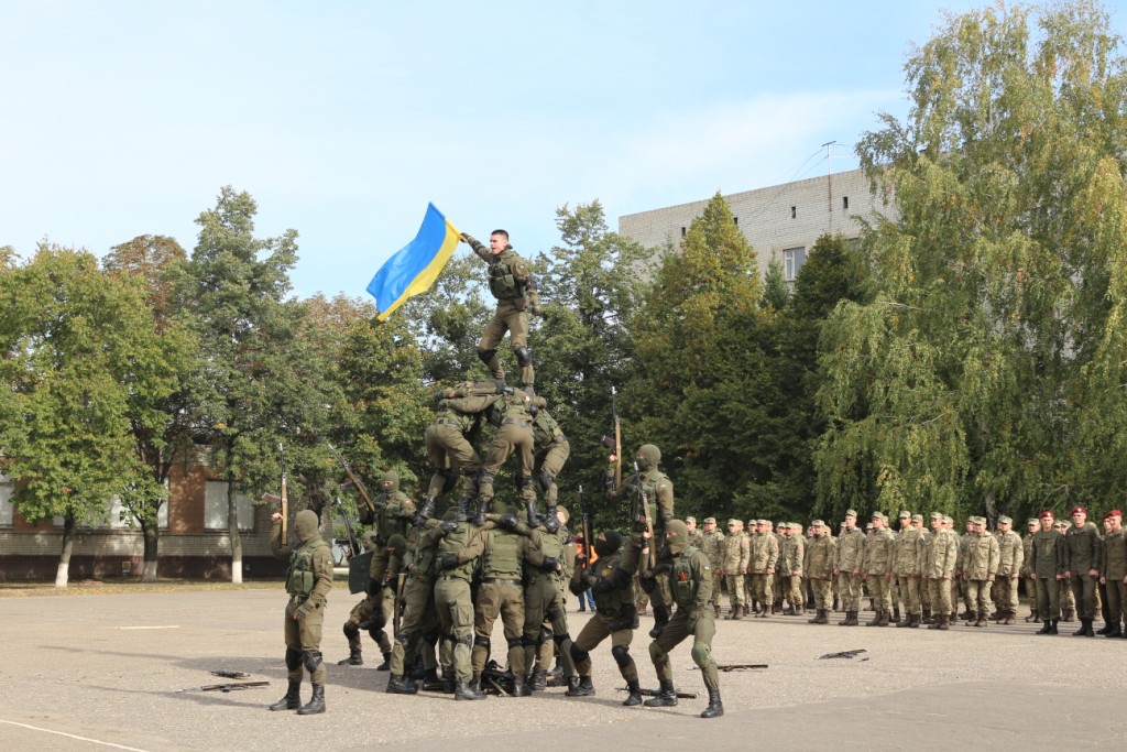 Жителей Харьковщины начали забирать в армию (фото)