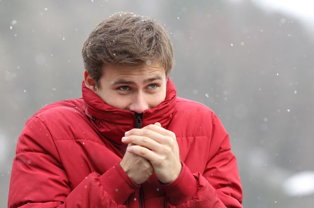Харьковчанам запрещают тепло одеваться