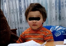 Маленькая девочка, найденная в Харькове: Папа пил водку, делал себе уколы и бил маму. У нее болела ручка и ножка