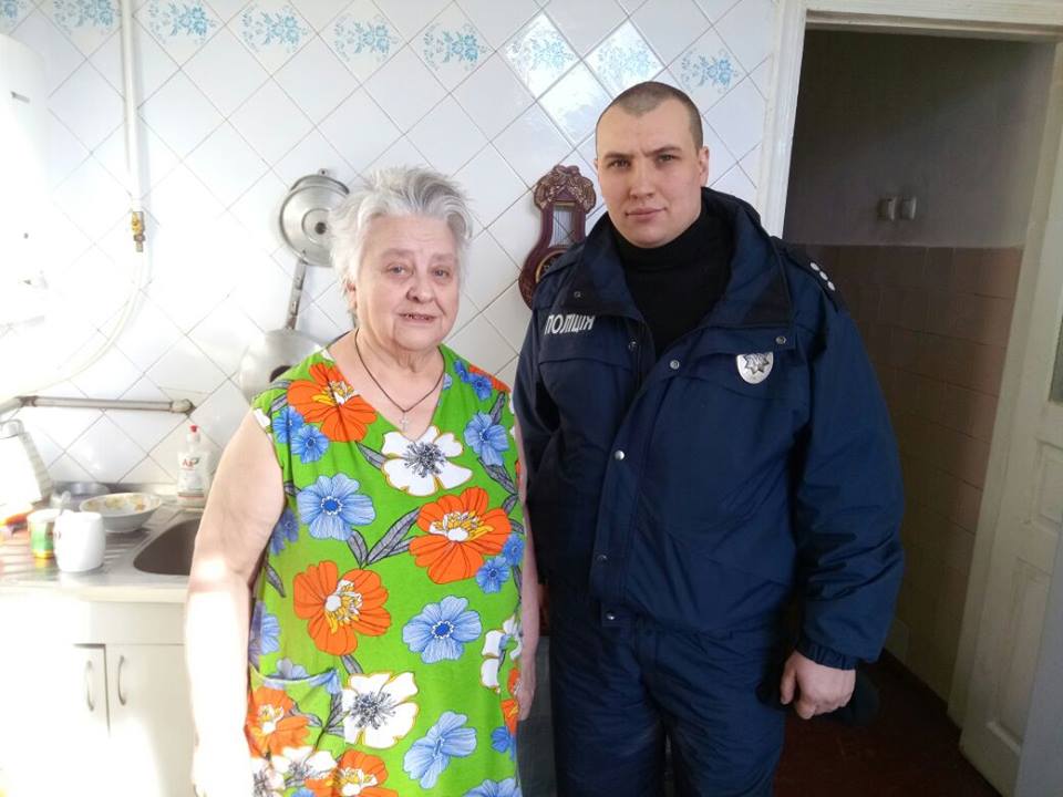 В Харькове молодой человек спас старушку от агрессивного возлюбленного