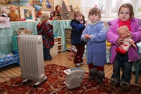 На Салтовке дети вынуждены сидеть в холоде