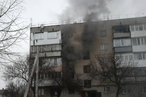 ЧП в Харьковской области. Люди звали на помощь и в панике метались по зданию (фото)