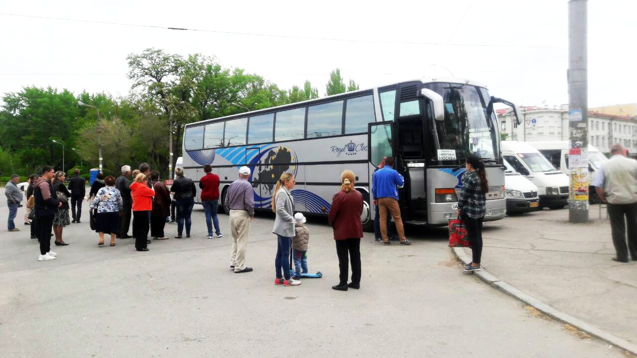 В Харьковской области водителю международного автобусного рейса подсунули неприятный сюрприз (фото)