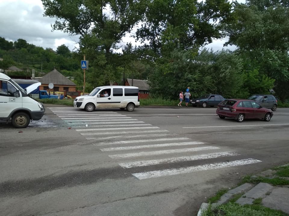 Очередная авария под Харьковом . Пострадали дети (фото)
