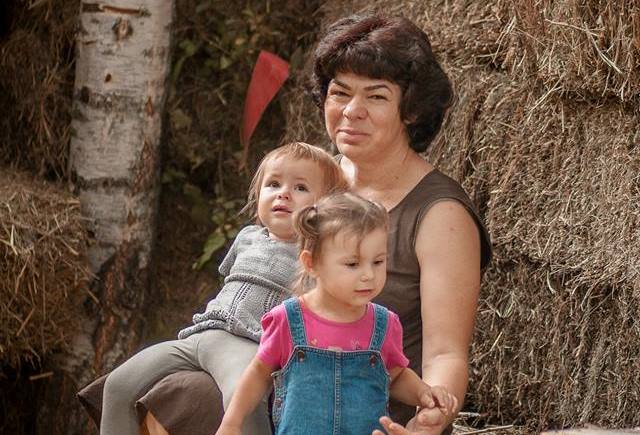 В Харькове друзья спасают маму двухлетних близнецов