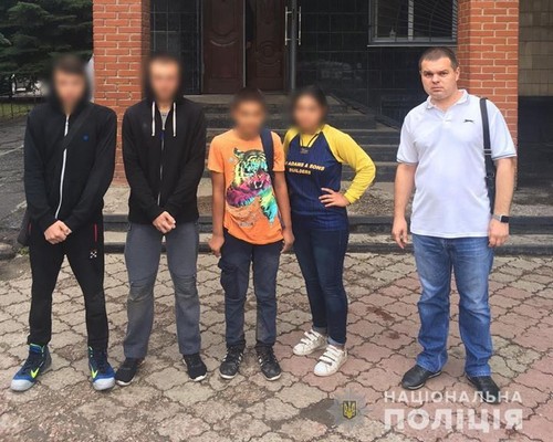 На Харьковщине нашли группу детей, которые ушли далеко от дома