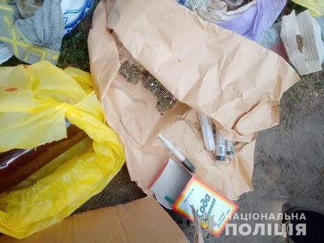 На Харьковщине у мужчины обнаружили неожиданные запасы (фото)
