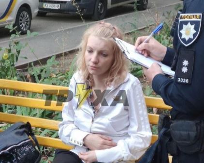 В Харькове пьяный мужчина избил беременную женщину (фото)