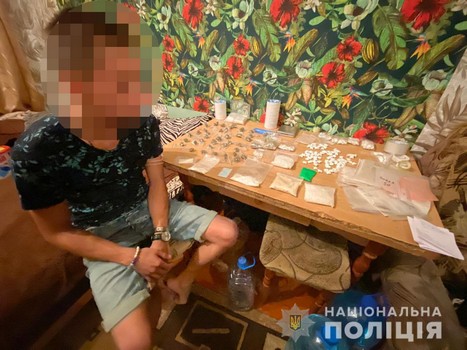В Харькове парень попал в неприятности из-за работы (фото)