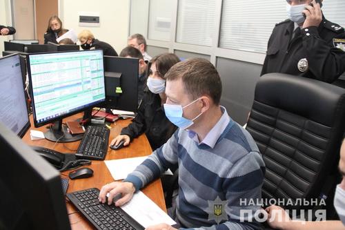 На избирательных участках Харькова и области зафиксировали десятки нарушений