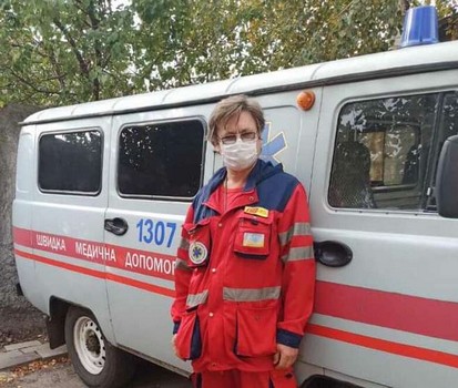 Женщина родила по пути в больницу в Харьковской области