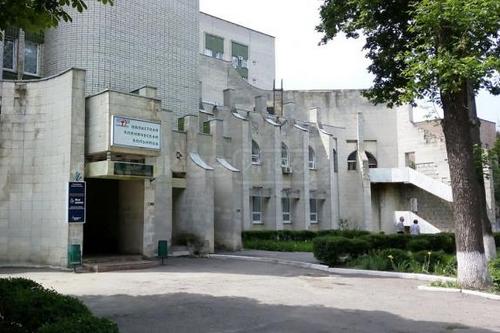 В Харькове обещают открыть еще одну больницу под СOVID-19. Куда повезут "скорые"