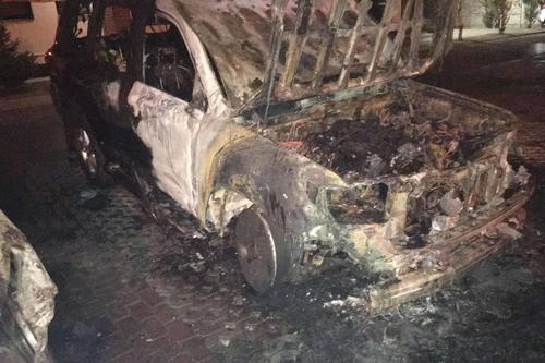 Очередные автомобили сгорели в Харькове (фото)