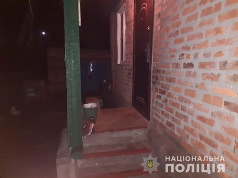 Нападение в Харьковской области. На помощь женщине подоспели соседи (фото)