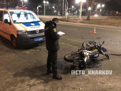 Сбил мотоциклиста и сбежал: информация полиции об аварии в Харькове