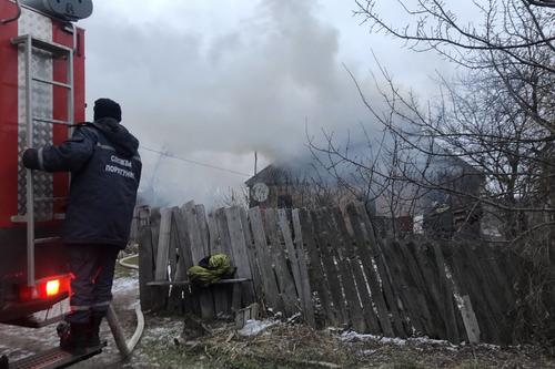 На Харьковщине из-за неисправной печи сгорел дом (фото)
