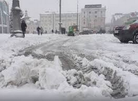 Харьков в снегу: какими кадрами запомнилась борьба со снегопадом (фото, видео)