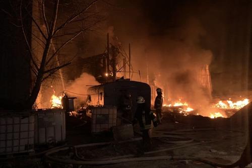 Взрыв и пожар на предприятии в Харькове: стали известны подробности (фото, видео)