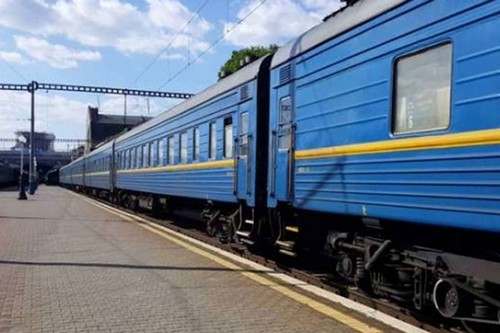 Из Харькова запустят дополнительный поезд к морю