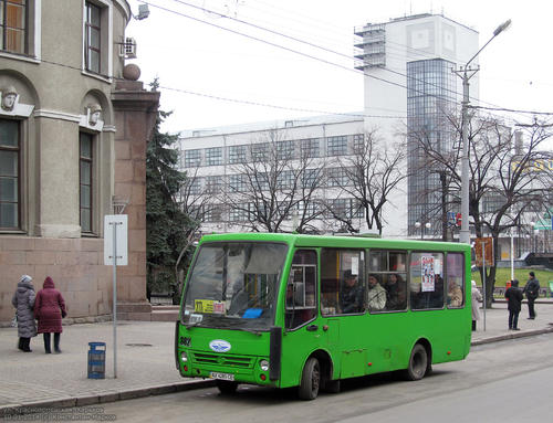 В Харькове несколько автобусных маршрутов изменят траекторию движения