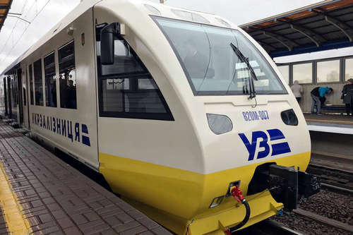 Популярный поезд из Харькова будет курсировать дольше