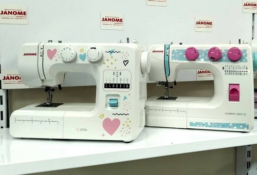 Какую швейную машинку купить – бытовую или профессиональную?