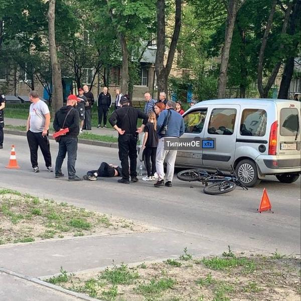 В Харькове сбили ребенка, который выскочил со двора на дорогу (фото)