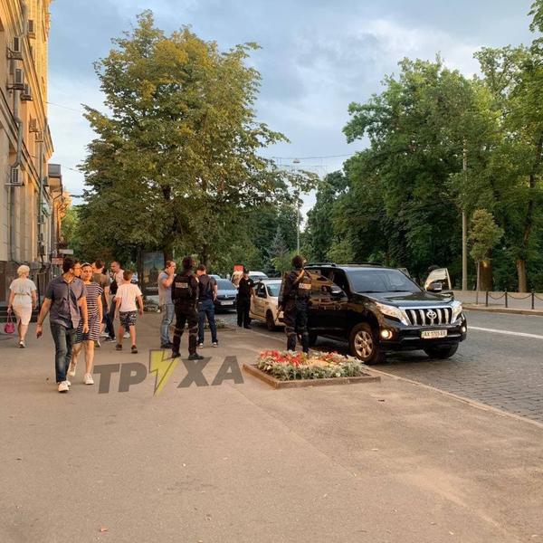 Громкое задержание в центре Харькова: на кого надели наручники