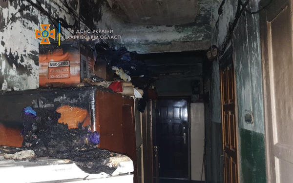 ЧП в Харькове: четыре человека оказались заточены в опасном помещении
