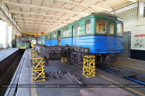 Как часто поезда харьковского метрополитена проходят техосмотр (фото)