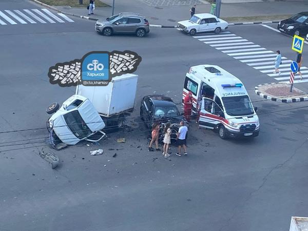 Серьезное ДТП в центре Харькове: от удара у ГАЗели оторвало кабину (фото, видео)