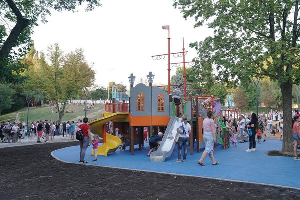 В Харькове открыли еще один парк отдыха для всех возрастов: что есть интересного (фото)