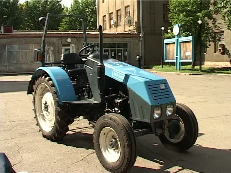 Харьков в XXI веке. 10 сентября - на ХТЗ создали трактор-кабриолет