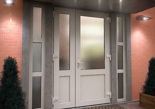 Почему металлопластиковые двери лучше алюминиевых?