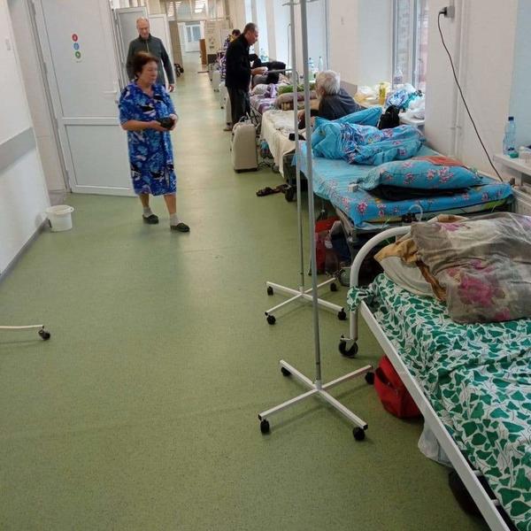 Пациенты  с опасным вирусом лечатся в коридорах харьковских областных больниц