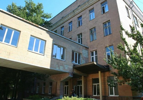 На Харьковщине увеличат количество больниц для коронавирусных больных: куда повезут людей 
